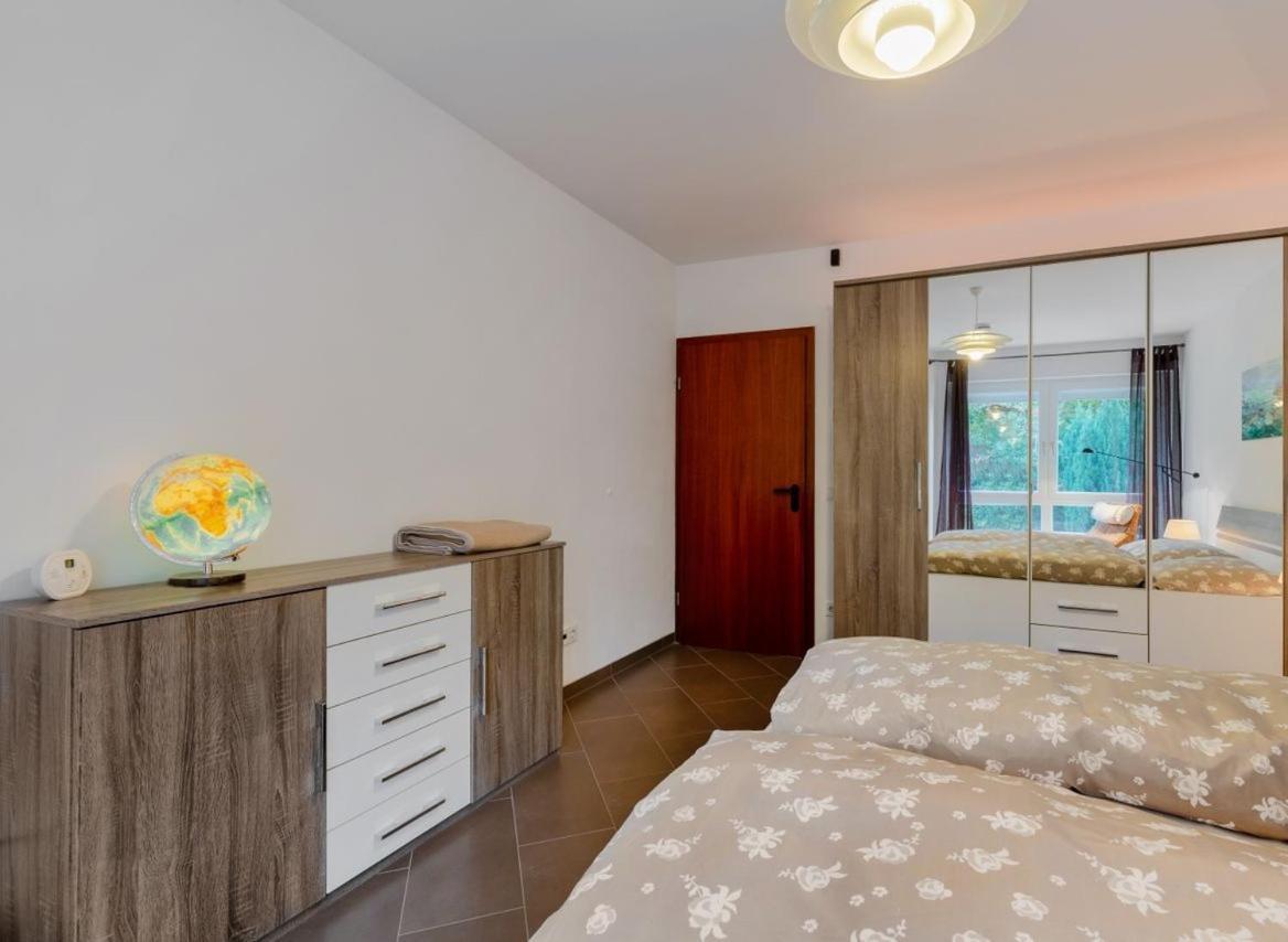 Modernes Apartment In Schoener Lage Düsseldorf Exteriör bild